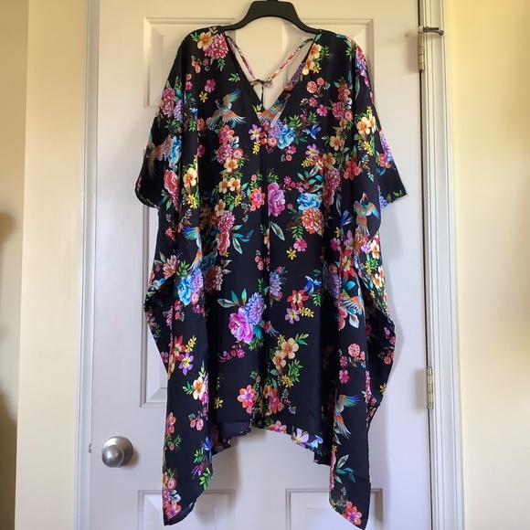 Johnny Was Sognatore Nero High Low Silk Blend Kaftan Black Floral Multi SZ L/XL - Picture 3 of 16